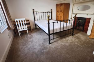 Photo 25- click for photo gallery